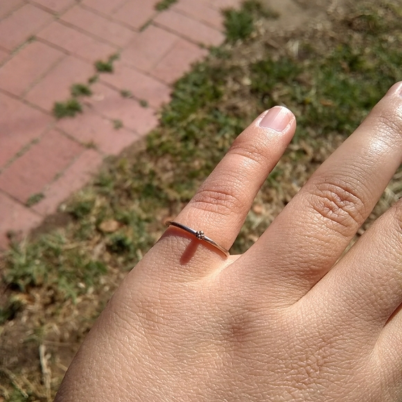 10k stackable Stone ring - Picture 2 of 6